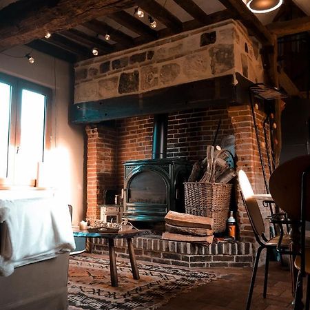 Gite Au Haras Des Arts Saint-Aubin-de-Bonneval Екстериор снимка